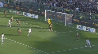 1743900847693055220.gif